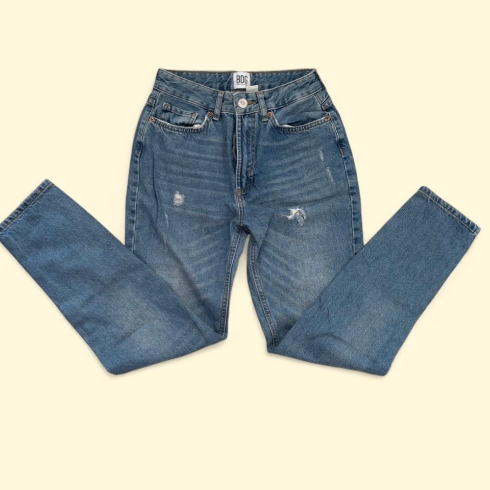 BDG Mom High Rise  jeans